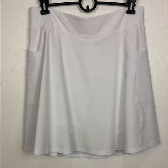 32 Degrees Athletic Skort Performance Stretch Pockets Built-in Shorts White M - Picture 2 of 9